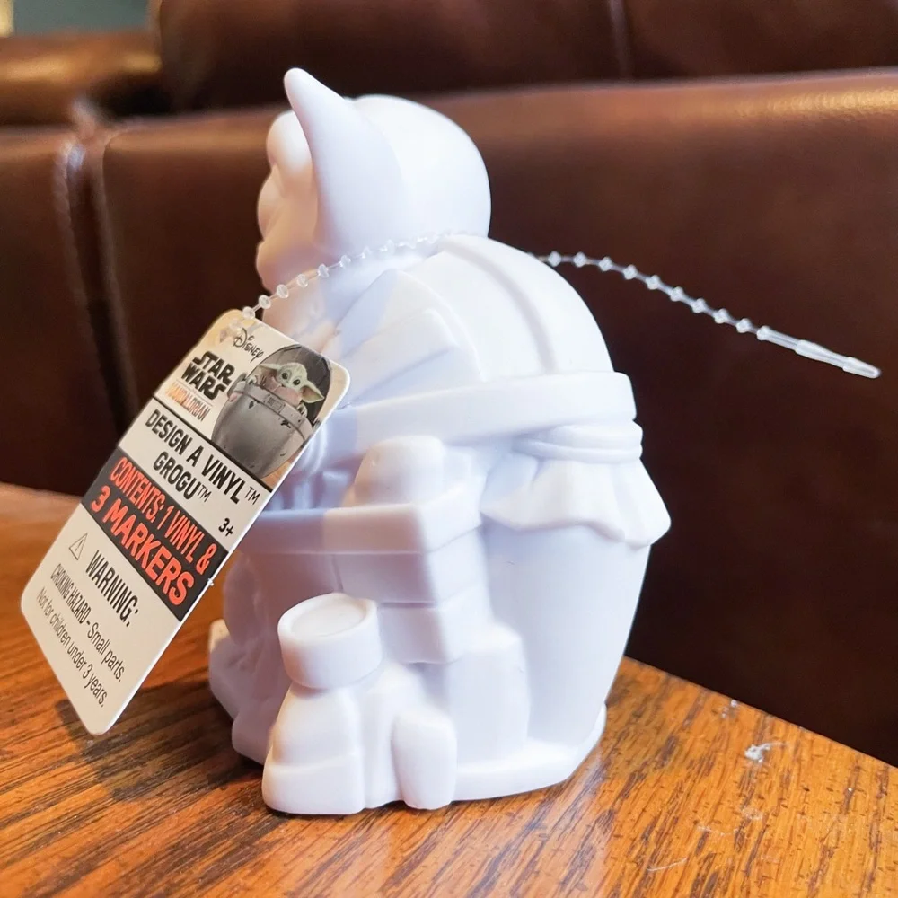 Star Wars Design a Vinyl Grogu/Baby Yoda - Figurine with Three Markers - NWT - Picture 2 of 11